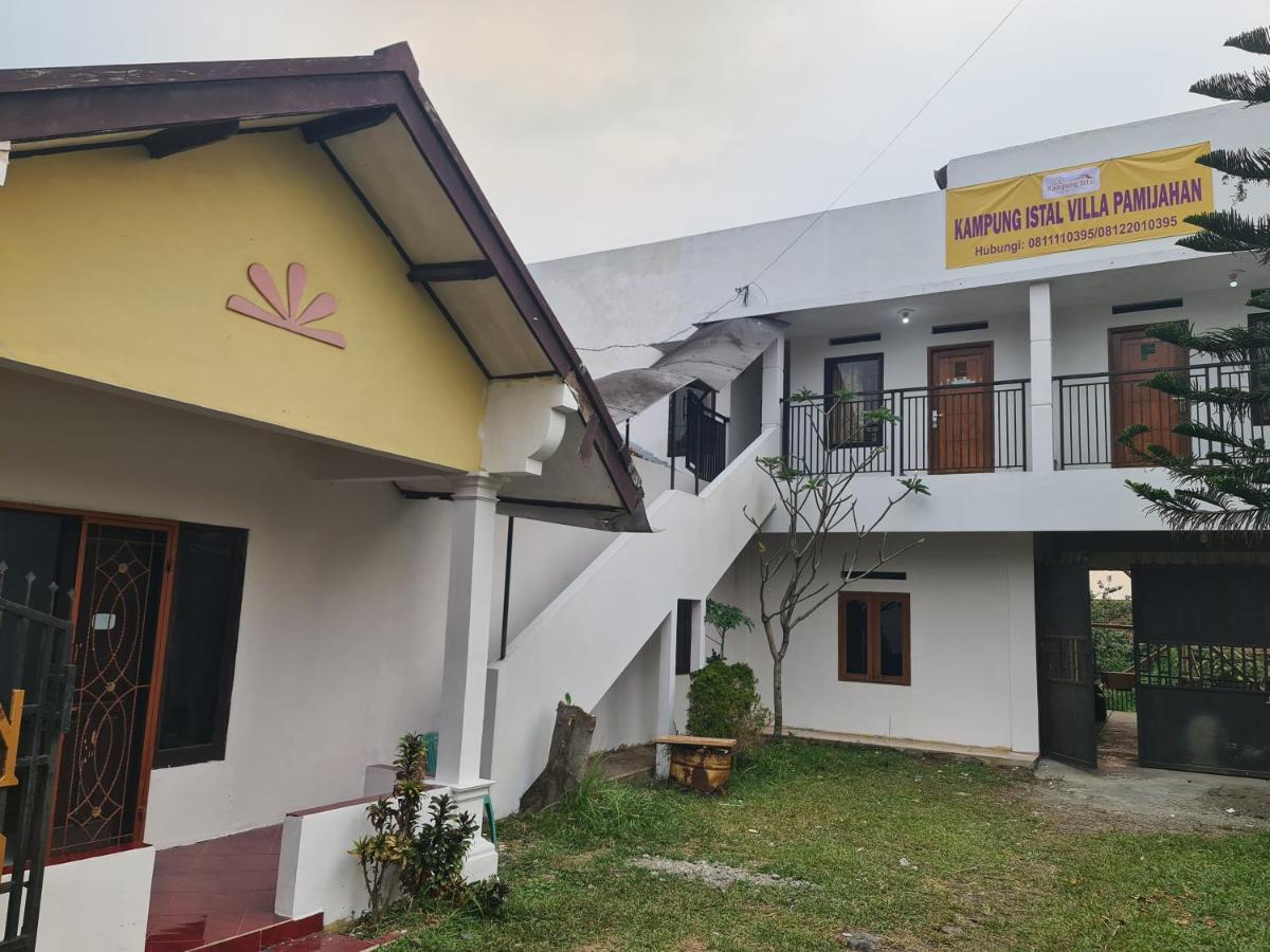 Kampung Istal Villa Pamijahan Bogor Exterior foto